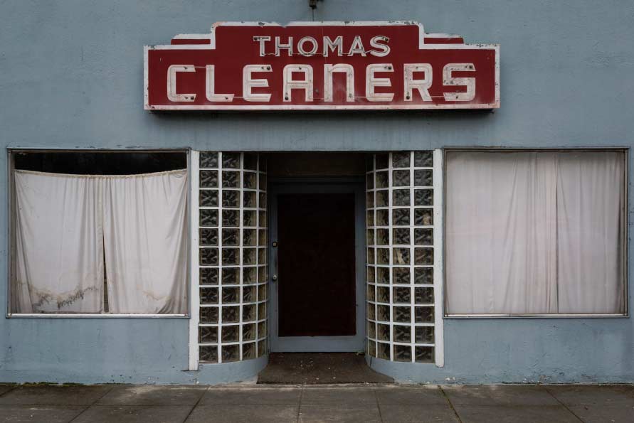 10 Abandoned Buildings in California Haunted by Black Eyed Kids